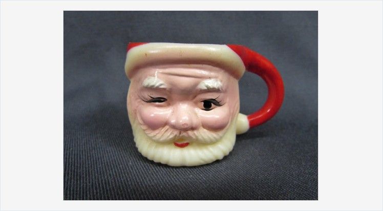 EtagereAntiques's tweet photo. Mini Winking Santa Mug Vintage Plastic Doll Size Mug Hong Kong #vintage #Santa #Santamug #miniature #minimug #Dollsize #toymug #collectible https://t.co/EqOC5z4NFs https://t.co/rd6lwNcgDN