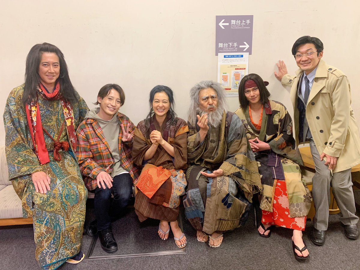 gakyojinhokusai's tweet photo. 高松公演が無事に終演いたしました！
ご来場、応援の声、誠にありがとうございます。
残すは金沢公演二公演となりました。
美味しいおうどんもいただき、全員で最後の土地へ向かいます！！

#画狂人北斎 https://t.co/KyQ9I8o5la