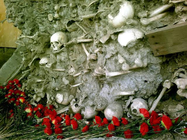 AzDipPeru's tweet photo. Este año se cumplen exactamente 103 años desde la brutal masacre de azerbaiyanos por parte de los bolcheviques y Dashnaks armenios. #March31 #March31Genocide #31march1918 https://t.co/rSWKKLcchW