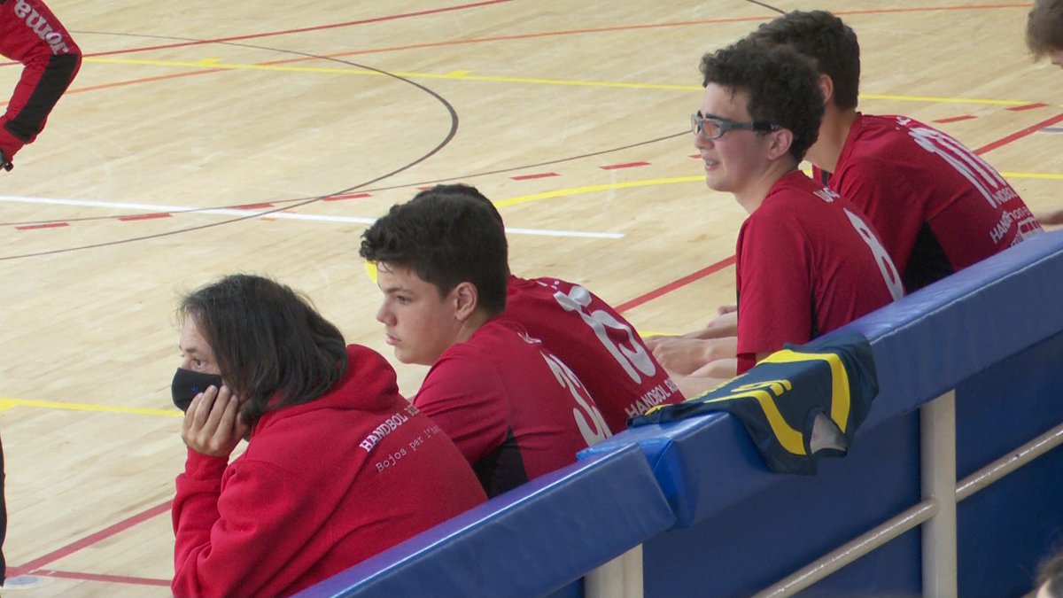Canal Blau Esports (@blauesports) on Twitter photo 🎥🤾♂️La visita del <a href="/FCBhandbol/">Barça Handbol</a>, plat fort del cap de setmana de la base de l'<a href="/HandbolR/">Handbol Ribes</a> #handbolcat #handbolbase
canalblau.alacarta.cat/canal-blau-esp… 🎥🤾♂️La visita del <a href="/FCBhandbol/">Barça Handbol</a>, plat fort del cap de setmana de la base de l'<a href="/HandbolR/">Handbol Ribes</a> #handbolcat #handbolbase
canalblau.alacarta.cat/canal-blau-esp…