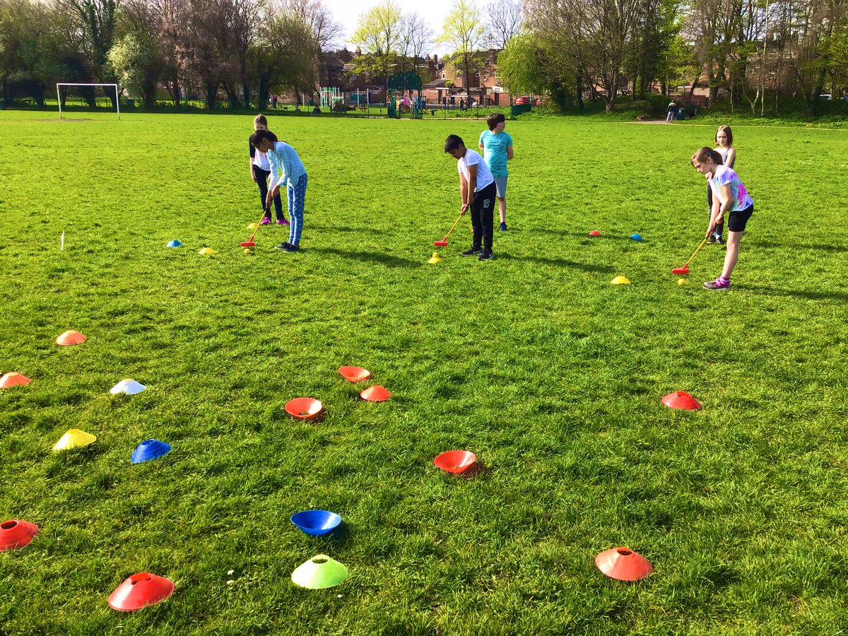 ClaphamTerrace1's tweet photo. Year 5 participated in their #crosscountry race this morning, running 1.2km #youngrunners Followed by am excellent tri-golf session in the sunshine βοΈ #activelearners #active #movewellfeelgood #WellbeingWednesday https://t.co/KN3cpvs9Pf
