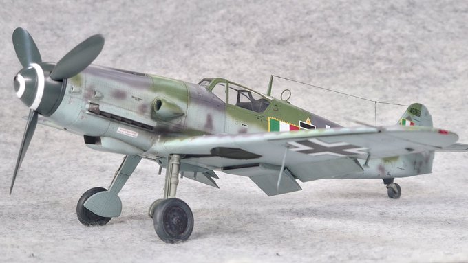 Twoucan Bf1 の注目ツイート モデル