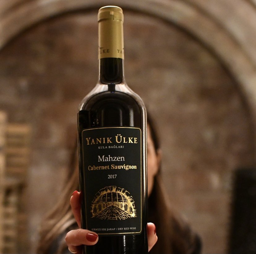 Sevdiklerinizle bağ havası alıp şaraplarımızın tadını çıkarmanız için bekliyoruz.🍇

Rezervasyon için: 
info@yanikulke.com
0236 847 21 21
0555 004 55 45