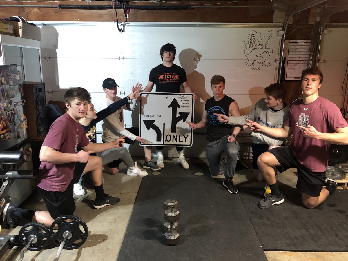 Championship mindset by the morning crew today! Start the day with Iron! 
#outworkeveryone              #showinupmatters