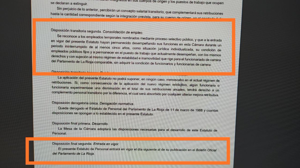 PIRLaRioja's tweet photo. 🚨Aprobado el Estatuto de Personal al servicio del Parlamento de @lariojaorg 
❗️Estabilización de los trabajadores temporales en abuso y fraude de ley❗️
👉DT2ª:Consolidación de empleo por regularización admva. en la línea de las STCs del TJUE y de Alicante,esto es,
FIJEZA.⛏🧱 https://t.co/knB0ih04Rd