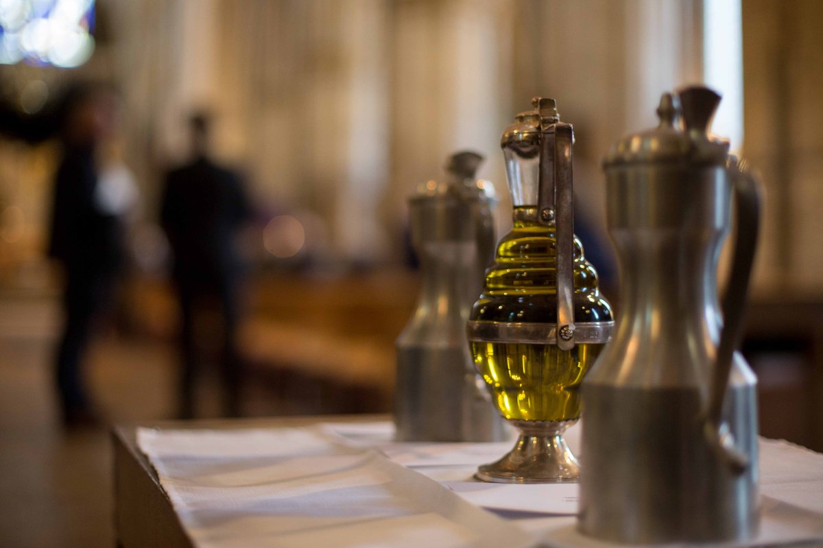 Southwark Diocese (@southwarkcofe) on Twitter photo "I am among you as one who serves."
<a href="/BishopSouthwark/">Bishop of Southwark</a> delivered his sermon for the Chrism Eucharist today. Read it in full here: bit.ly/ChrismSermon
#MaundyThursday #HolyWeek2021 #HolyWeek "I am among you as one who serves."
<a href="/BishopSouthwark/">Bishop of Southwark</a> delivered his sermon for the Chrism Eucharist today. Read it in full here: bit.ly/ChrismSermon
#MaundyThursday #HolyWeek2021 #HolyWeek