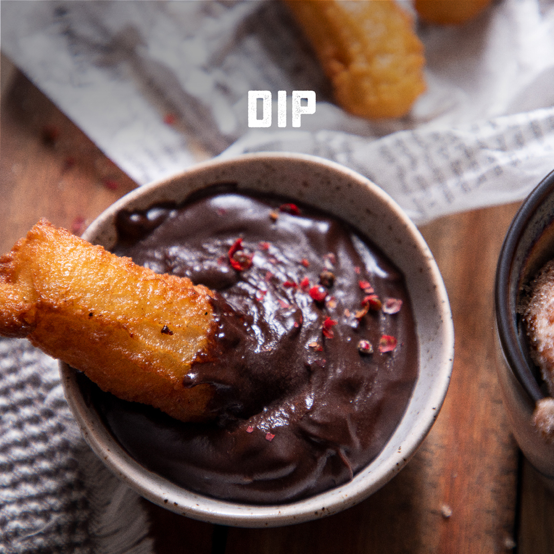 ViolifeFoods's tweet photo. Cocospread Ganache, creamy lemon sauce or... both? ๐๐ผ These Churros will make you drool ๐
and you'll want to dip and dip some more ๐
Discover the full recipe ๐ https://t.co/x1OenlYE32
#Violife #Cocospread #CreamyOriginal https://t.co/xMTqDwT11X