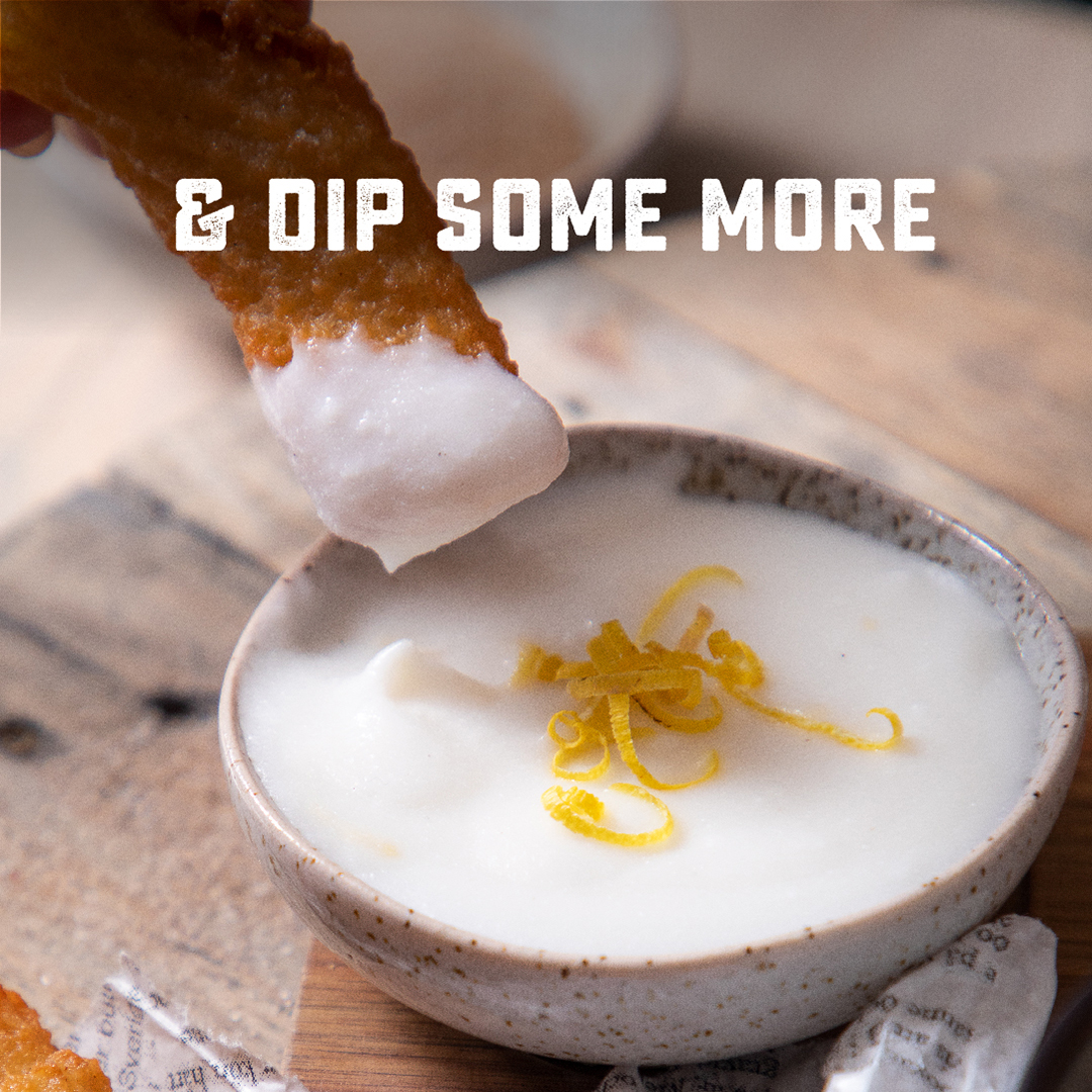 ViolifeFoods's tweet photo. Cocospread Ganache, creamy lemon sauce or... both? ๐๐ผ These Churros will make you drool ๐
and you'll want to dip and dip some more ๐
Discover the full recipe ๐ https://t.co/x1OenlYE32
#Violife #Cocospread #CreamyOriginal https://t.co/xMTqDwT11X