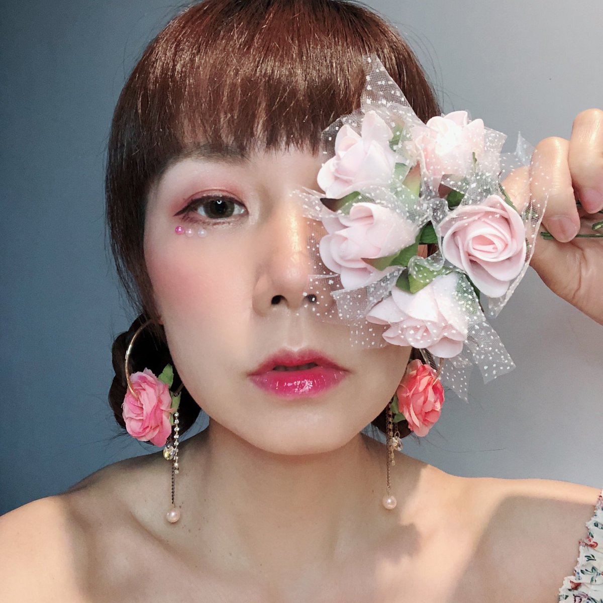 mihochiu9999's tweet photo. 春天桃花妝~女生必學粉色系妝感😌
滿滿貴人運、親民好人緣、提升戀愛運🌸
🔹彩盤使用:使用 Thalia x Motives 聯名彩盤 #vivapalette
@motives @thalia
#MotivesCosmetics #motivesnation #Athflow #makeuplover #lifestyle #makeupaddict #cometics #likelymakeup #instamakeup
#motd #tflers https://t.co/IOjLGk0JmT