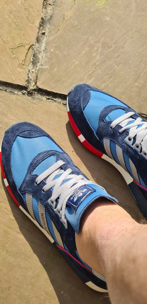 MarkGledhill23's tweet photo. Sun's out in #yorkshire tags popped, #bostonsuper #adidas @adiFamily_ https://t.co/W7PKI1Gv0p