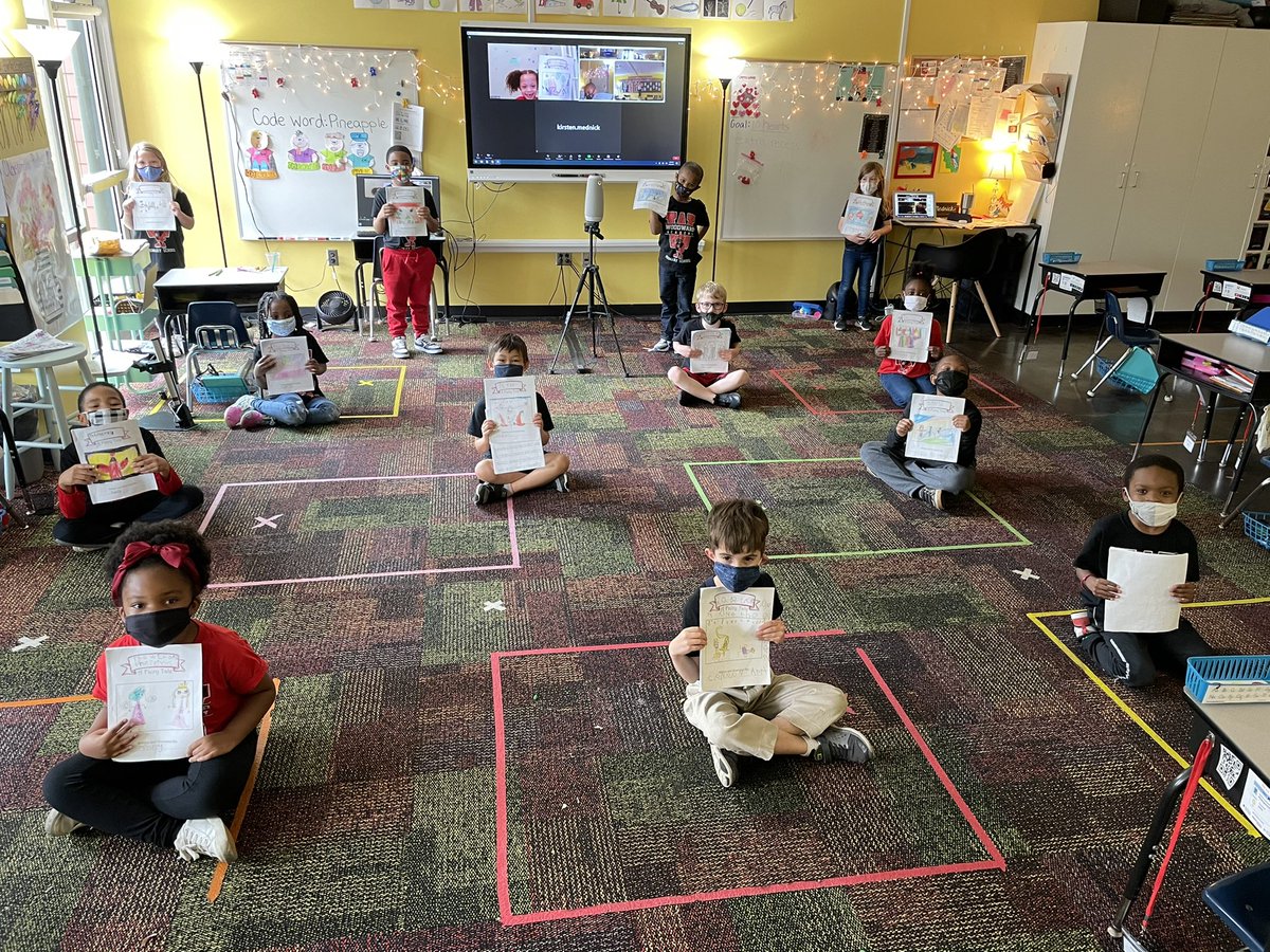 Hailey Little tweet media