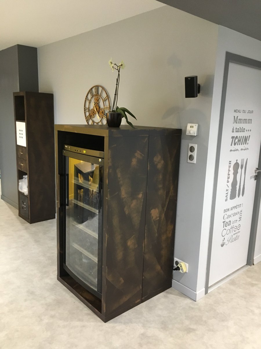 GregDesign33's tweet image. Cave à Vin✨

Habillage de Cave à vin avec les meuble #ikea #kallax

#ateliergdesign #creationgdesign #studiogdesign33
#industriel #modernart  #homemade #industrialdesign #vintage #vintagestyle #retrostyle #homedecoration #ikeahack  #diy #doityourself #deco #decorationinterieur