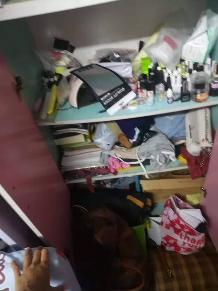 ThuZar10073282's tweet photo. Last night in NorthOkkalapa, the Junta(SAC) forcibly abducted four civilians from a house because of banging pots and pans. They stole all the gold, phones, and even money from piggy banks.
UNSC ACT NOW
#WhatsHappeningInMyanmar 
#Mar31Coup 
#forceavote 
#MilkTeaAlliance https://t.co/JNtygGz3Mj