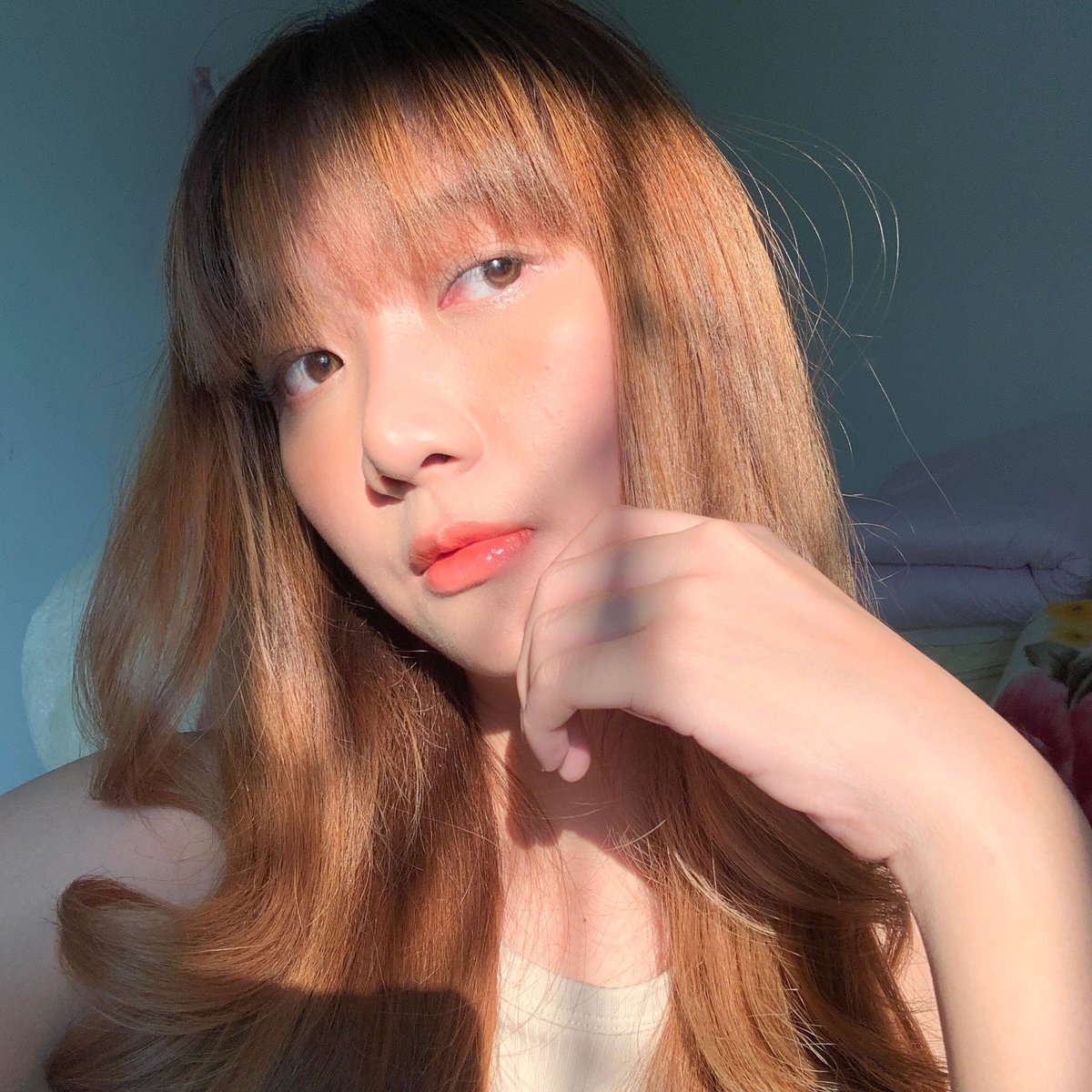 aaoyyaoyy's tweet photo. น้องคือ #กันแดดก่อนแต่งหน้า ราคาน่ารักคุณภาพดีอีกตัวคับ 🌞✨ทาแล้วปรับสีผิวให้ #สว่างอัพเวล ขึ้น เป็นโทนอัพและกันแดดในตัวเลย ไม่ต้องทาหลายขั้นตอนให้ยุ่งยาก ปกป้องผิวจากแสงสีฟ้าได้ด้วยมันดือออ 280 บาทเท่าน้านน https://t.co/gibNrMQZzd