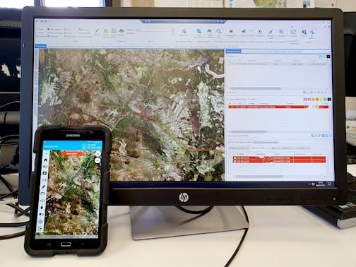 Esri_Spain's tweet photo. 🔥Colaboración y #tiemporeal. Así es #XEoCodeLite, la aplicación para la gestión de incendios forestales que ha realizado la @Xunta junto con nuestro partner @vexiza_leon https://t.co/GpLbQWaaIy https://t.co/5CEoXfIEXy