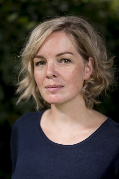tweetsunl's tweet photo. Op 6 april luiden studenten, bestuurders &amp; medewerkers van alle 14 universiteiten de noodklok. Professor @beatricedegraaf (@uniutrecht): de universiteit moet een plek van reflectie en bezinning zijn. Lees haar ervaringsverhaal hier: https://t.co/Pu8Qn0xQef #normaalacademischpeil https://t.co/whuByd3zYF