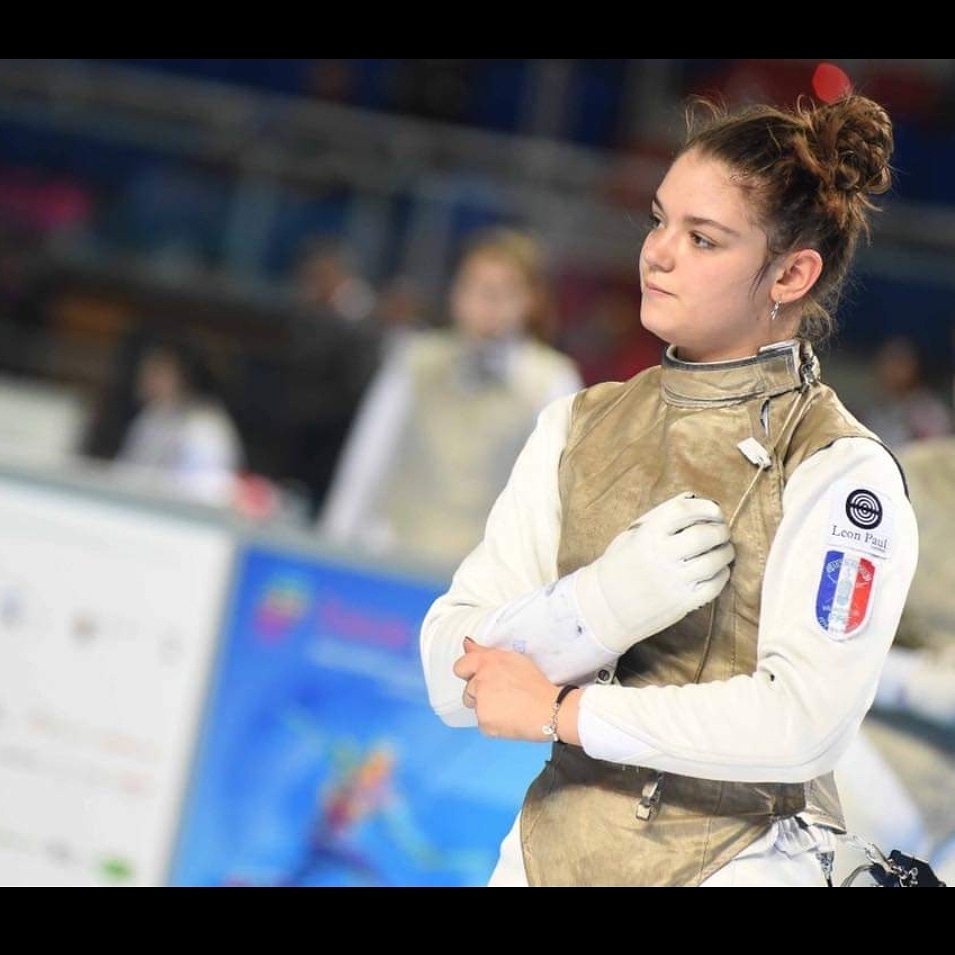 CYRIELLE DARDÉ: RETOUR SUR LA SCÈNE INTERNATIONALE🇨🇵🤩
Plus d'un an après la dernière compétition, le club a l'honneur de vous dire que notre Cyrielle nationale est qualifiée pour les Championnats du Monde au Caire début Avril, le 6 en individuel et le 8 par équipes🇪🇬
<a href="/ffescrime/">Fédération Française d'Escrime</a>