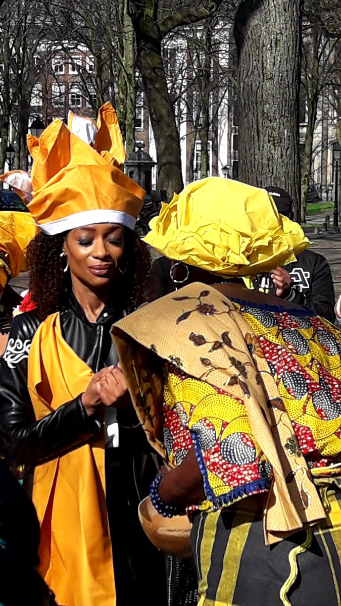 fgeerdink's tweet photo. surinamese ceremony to give #strength to @SylvanaBIJ1, the first black female party leader to enter dutch parliament, official swearing in later today. #denhaag @PolitiekBIJ1 https://t.co/Zp9F35ijOO