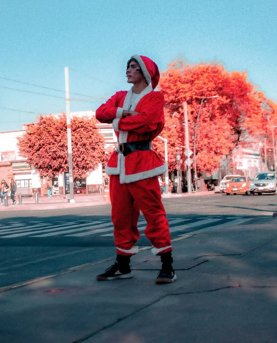 the_werick's tweet photo. Navidad en Febrero https://t.co/0ChxrQgB0e
