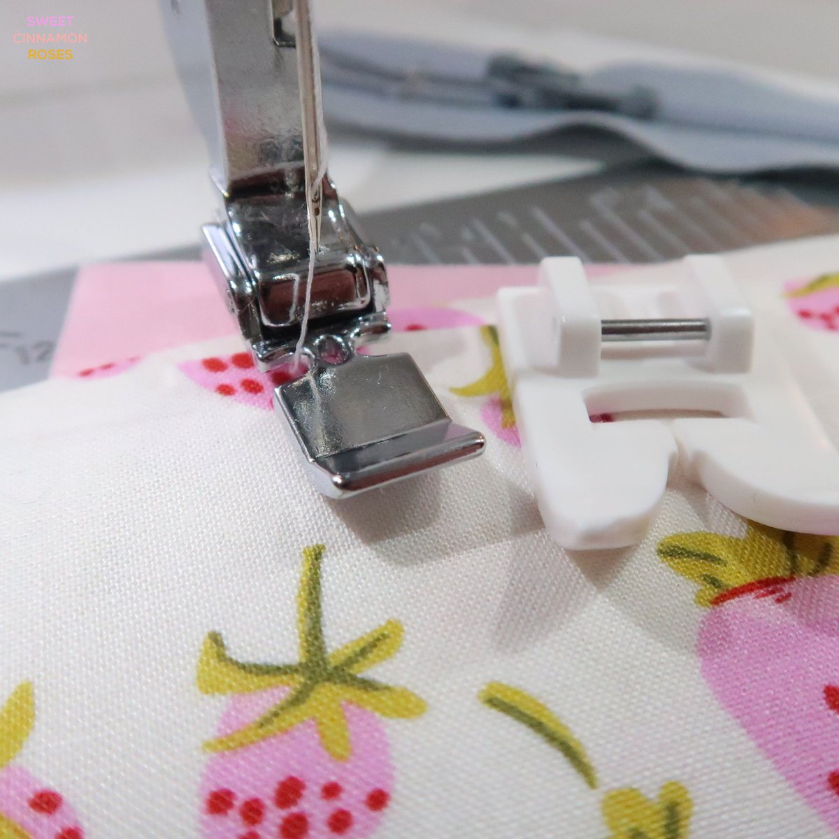 JanomeUK's tweet photo. It’s week 5 on the #PatternParade with Sweet Cinnamon Roses over on Instagram! This week’s make is the See It All Pouch, a super simple make ideal for keeping yourself organised 🔗 https://t.co/EdcAap8fDh https://t.co/0YnDZnZUKi