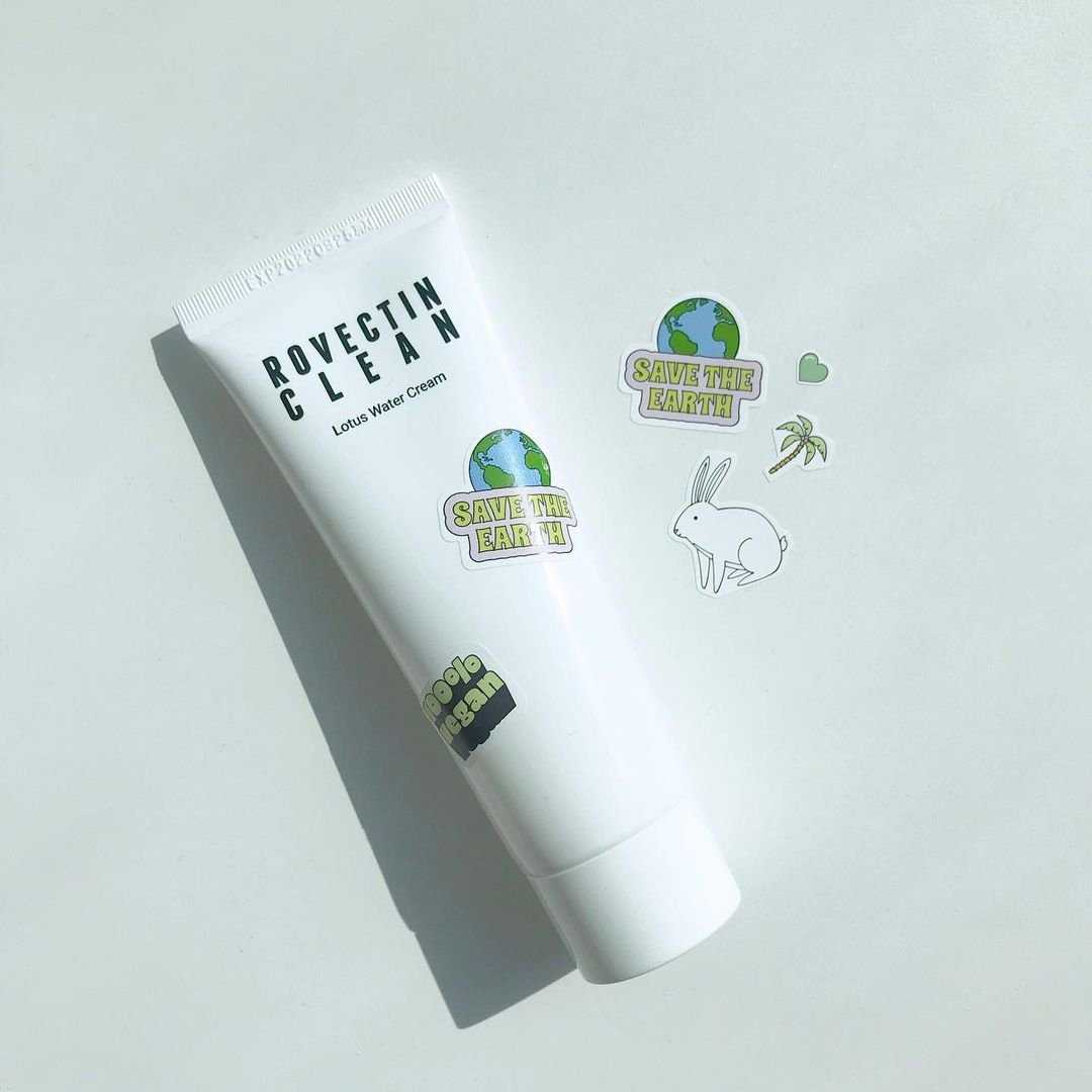 stylevana_sv's tweet photo. It's the 5-star K-Beauty bestsellers for us 🤩👇🏻 In honor of STYLEVANA's 2nd birthday, read our new #VanaBlog to check out our elite breed of top-shelf faves ✨👀

READ HERE: https://t.co/2ityjtVOPm

#stylevana #kbeauty #cosrx #beautyofjoseon #rovectin