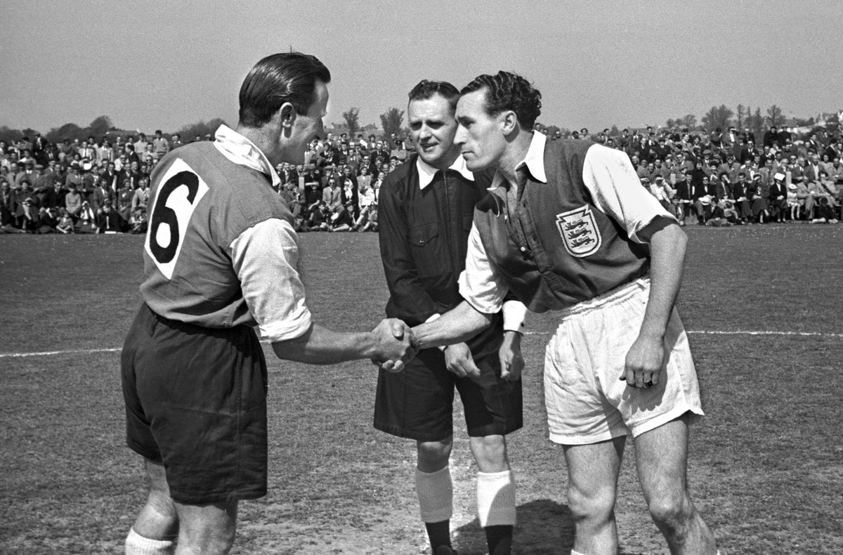 ⚽ A legendary figure of local sport immediately after WW2 and Guernsey's captain in the 6-4 win in the highest-scoring Muratti final, MARSHALL CARRE is No. 26 in our DWA-supported countdown of Guernsey Football's Top 100. More in today's <a href="/GuernseyPress/">Guernsey Press</a>

guernseypress.com/sport/2021/02/…