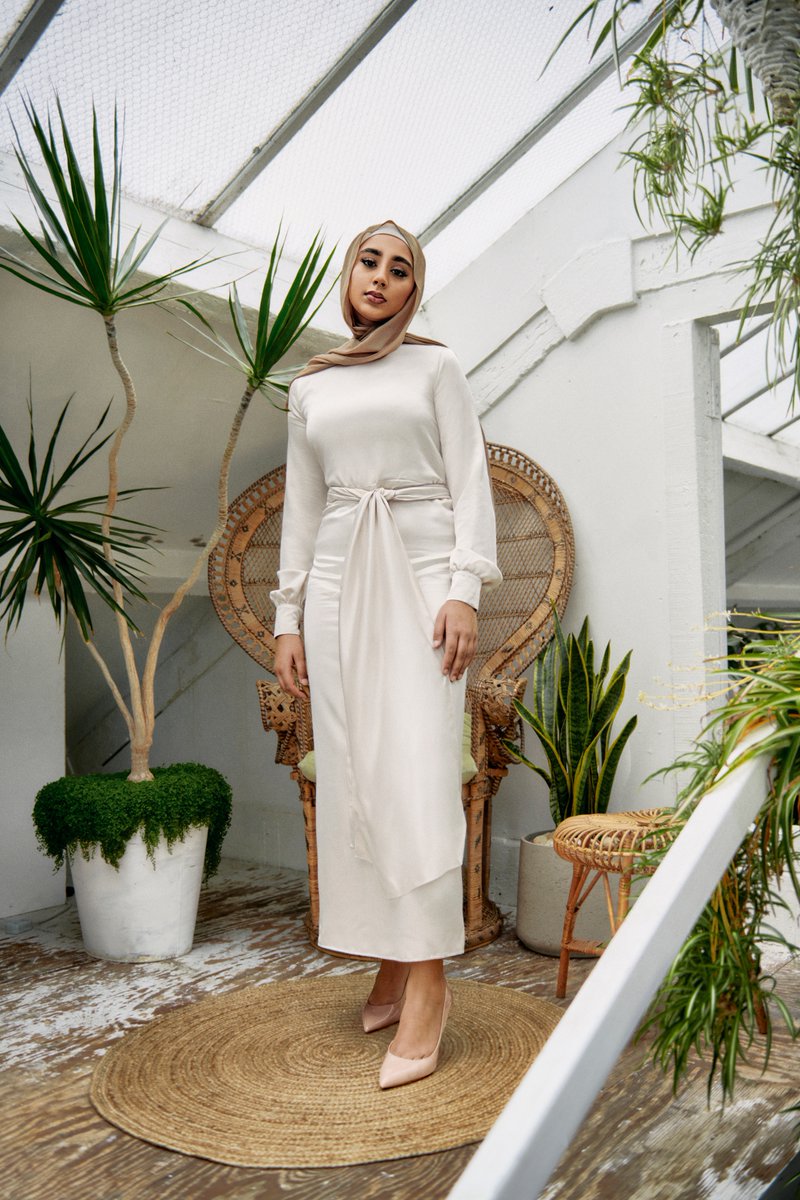 LaiqLounge's tweet photo. Only 12 more sleeps until UK restaurants re-open for seated dining 🙌🏾🙌🏾

Which look will you be rocking?
https://t.co/KT6Bmv5C6i 

#modestfashion #modestwear https://t.co/zqRpdAqbFS