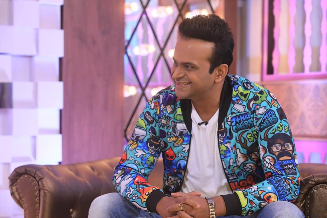 HashNTagMedia1's tweet photo. Happy Birthday to the most entertaining, to the most energetic, to the most stunning personality @sidkannan 

~Best Regards 
#TeamHNTM 

#HappyBirthdaySidK #BirthdayWishes https://t.co/EOI13W3mlv