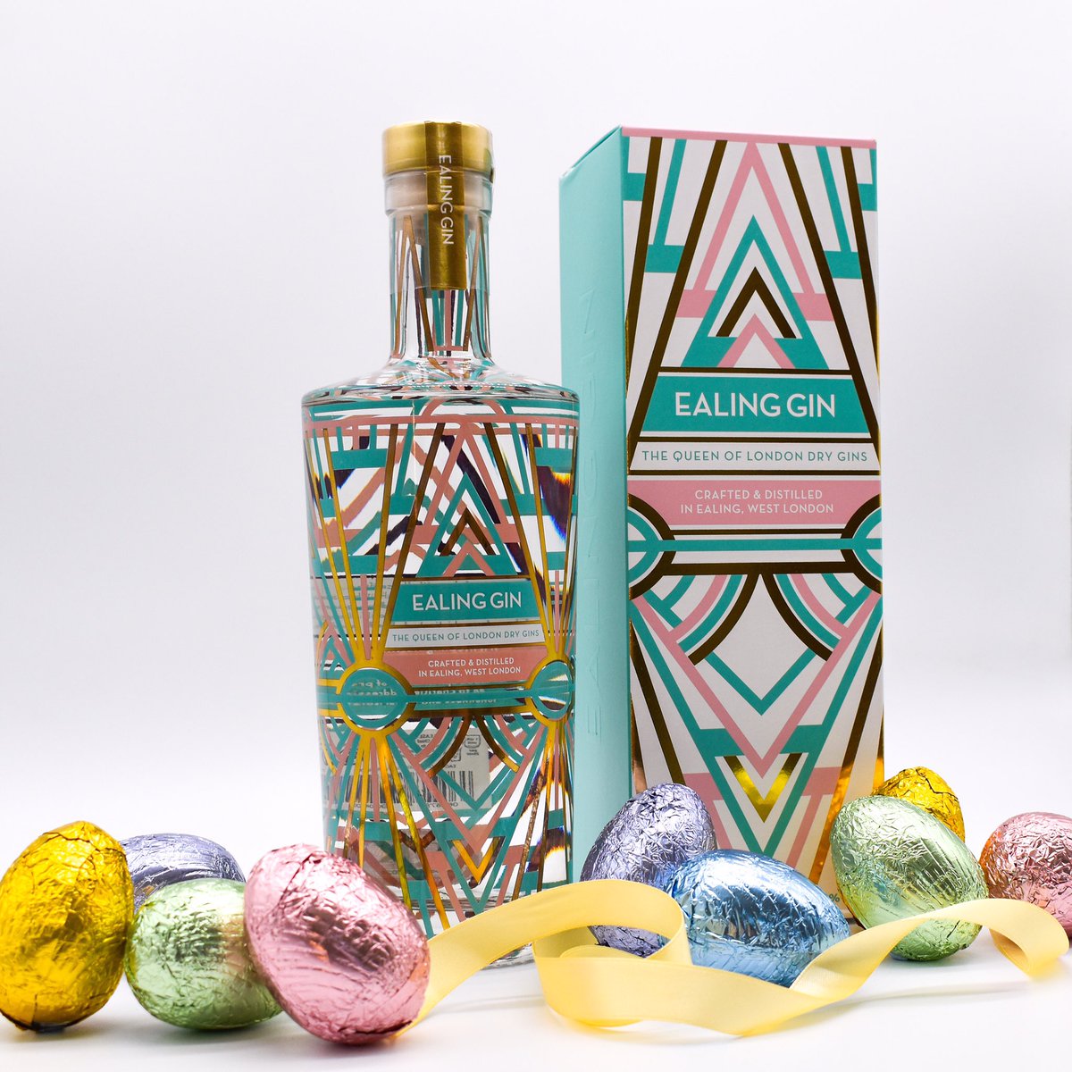 EalingGin's tweet photo. Easter! If there are people you'd love to be with but can't, send beautifully crafted gin!
#ealinggdistillery #ealinggin #easter #easter2021 #eastertreats #easterdrinks #easterbunny #eastergiftideas #eastergifting #springtimevibes #ginlover #ginandtonic #ginbottle https://t.co/orKCfbrGSa