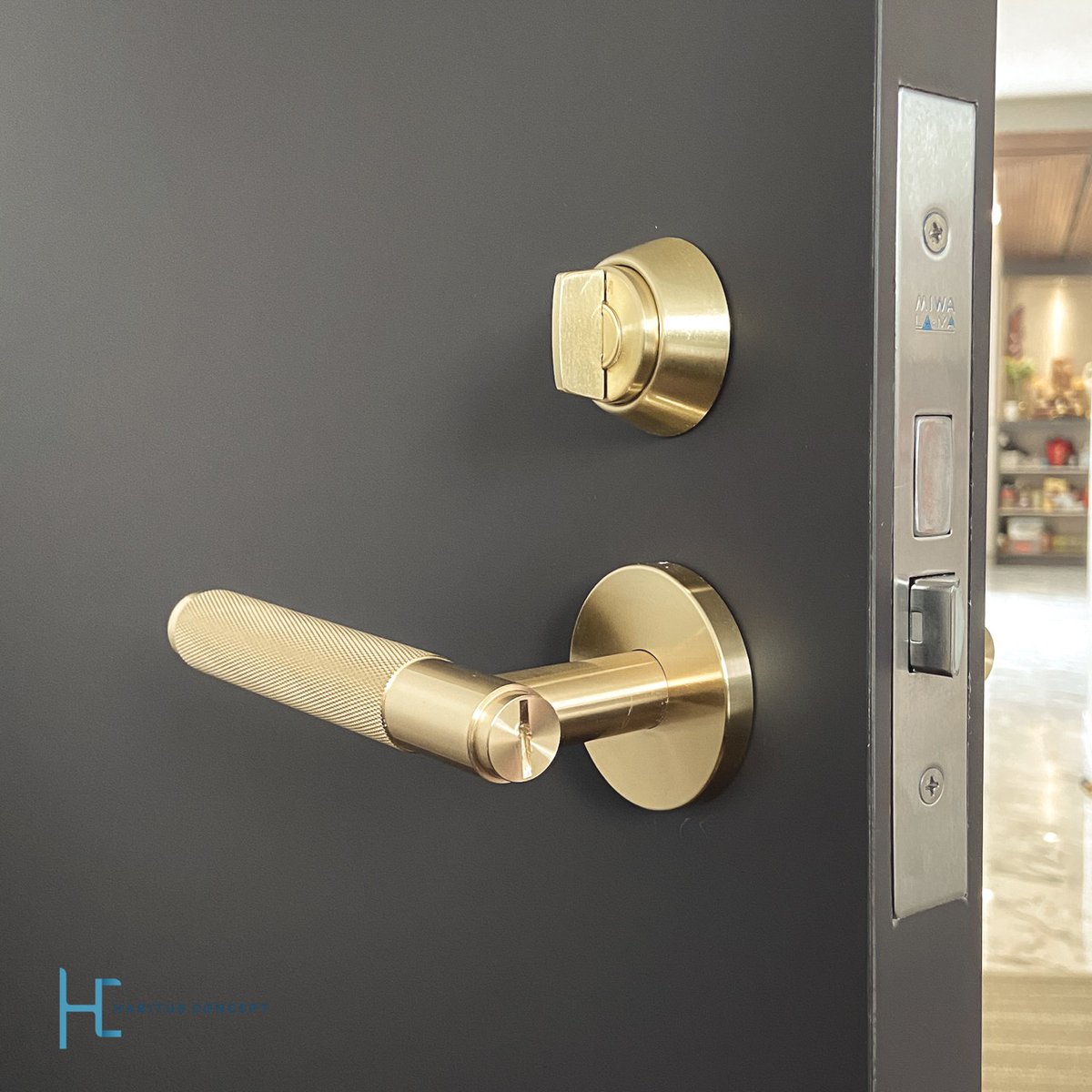 habitusconcept's tweet photo. .

#habitus #doorhardware #knocknock #architecture #interiordesigner #architect #premium #experience #value https://t.co/A43ZGJToIh