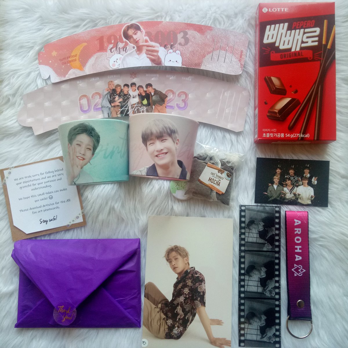 fanbitxx131's tweet photo. Thank you to the admins of project315, although the cupsleeve event was not push through due to this pandemic :"( thank you @withjinwoo_com for the cupsleeves and other inclusions T~T
#Project315
#ASTRO
#진진 https://t.co/eIDQSIxkjE