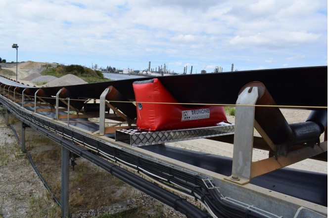 pcpgroupIE's tweet photo. Brunone Conveyor Safety Products #HillheadDigital innovation that saves lives. Free site visit in #Ireland and #NorthernIreland to advise on your best option https://t.co/udidt6d7Lr
#conveyorsafety https://t.co/lzS0A5nRnT