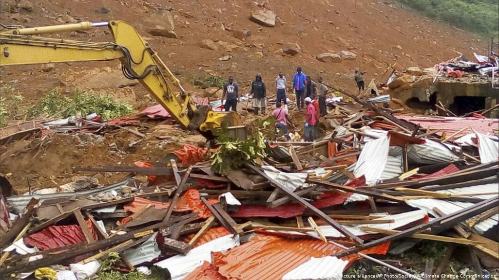 I'm in solidarity with my comrade and friend @yakisawyerr from Freetown- Sierra Leone 🇸🇱 for the recent disaster that occurred fews days ago in her City. @gpmayors @PlusPeaceCo @UNDP_TheGambia @ghana_mayor @ecowas_cedeao @uclg_org @UCLGAfrica @UN_Women @FCC_Freetown