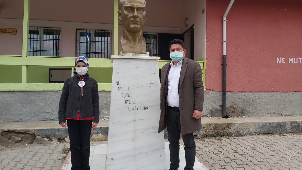 dyerlikayaio's tweet photo. Kualksiz Şehit Doğan Yerlikaya  Ilkokulu Covid-19 Dedektiflerimiz belli oldu.#covid19dedektifleri
@serkan_akpinar5 @TC_kkalevalilik @kirikkalemem @tufekciyusuf @baliseyhkay @baliseyhmem @azizsen0681 @symcngz @teomanagus https://t.co/d80IoNYWOX