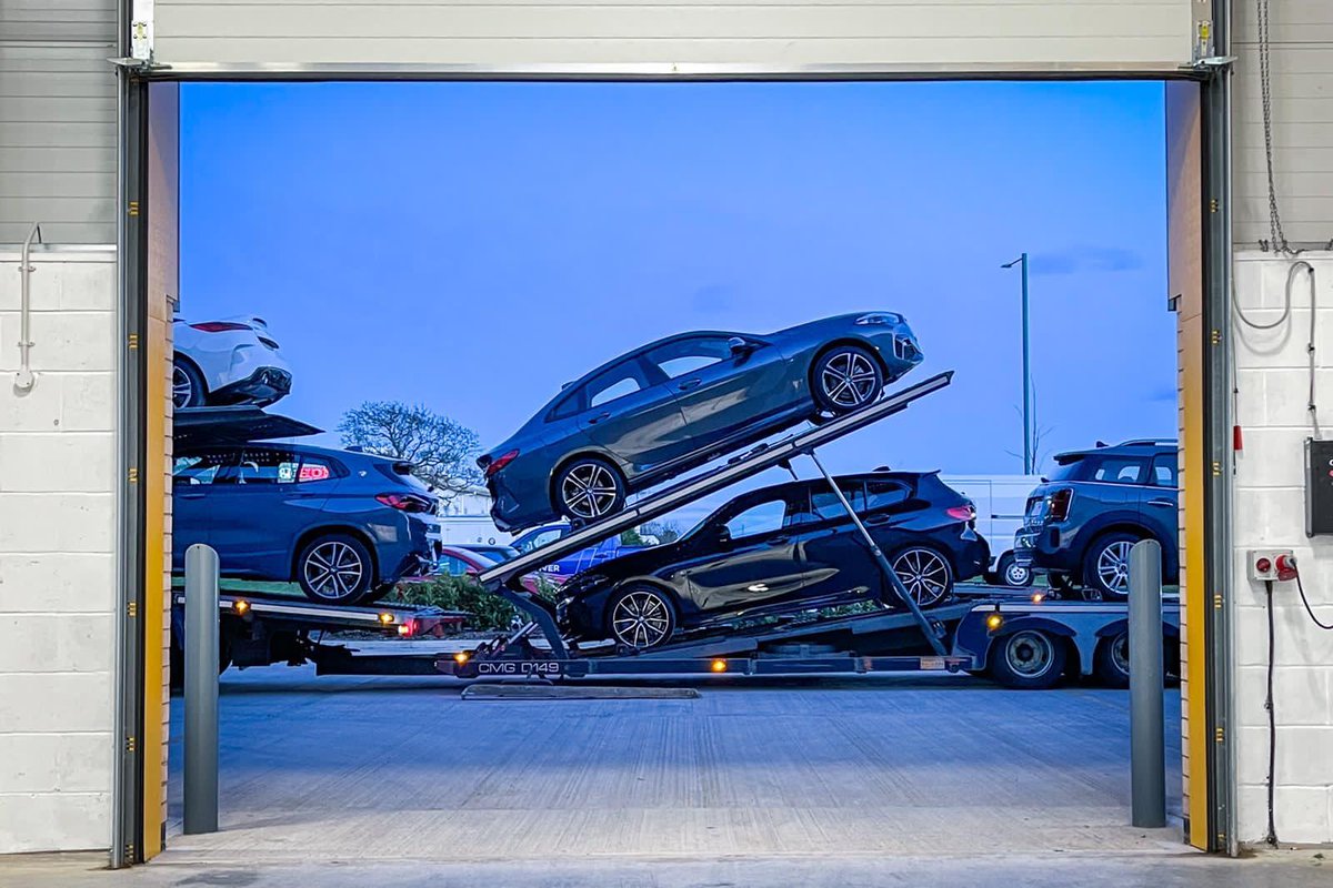 cmg_247's tweet photo. Good work team! 
Multicar Manoeuvres from Blackpool to Newcastle earlier this week:
🚗🚙🚗🚙
#transportation #vehiclemovements https://t.co/D2s3j8guR8