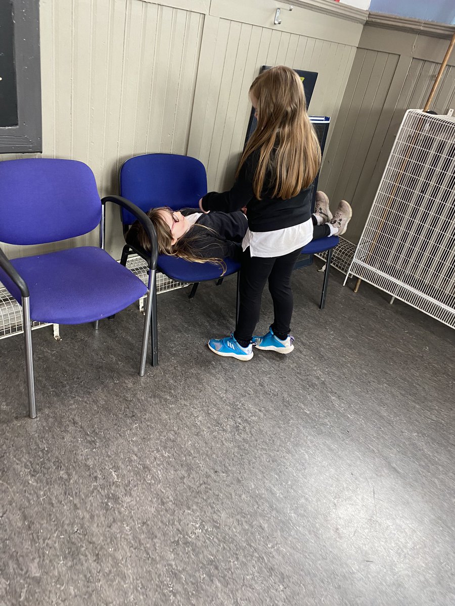 lornestreetpe's tweet photo. Primary 1 used drama to talk about what happens when we are ill, then sorted healthy and unhealthy items to improve our health and ended the day with moving in different directions and speeds 😅 🏃‍♂️ 🏃‍♀️ @P1bLorneSt https://t.co/90bmaflHa5