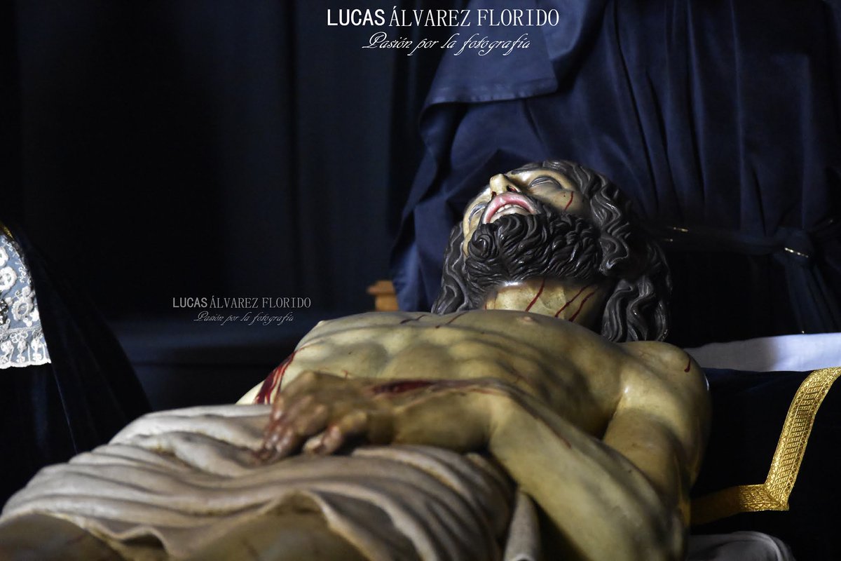 Ya disponible en nuestro blog la galería fotográfica de la veneración del Cristo de la Caridad, la Virgen del Patrocinio y la Virgen de Penas y Lágrimas <a href="/santamartajoven/">Santa Marta Joven</a>
lapasiondigital.blogspot.com/2021/03/venera…