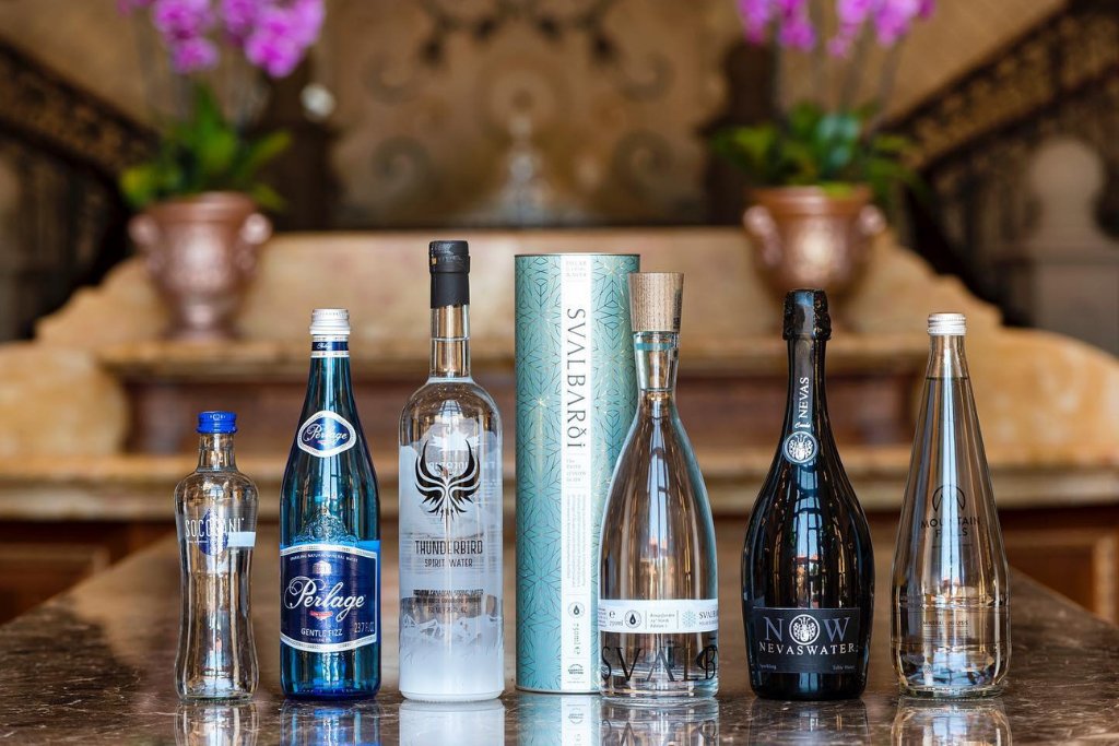 CapelliLaVita1's tweet photo. Its #waterwednesday follow the link for the full story https://t.co/VUMR5hVFso @watersommeliersa
#capellilavita #savourlavita #savourwithcandice #waterwednesday #waterbrands #watersommelier #finewater #waterisnotjustwater https://t.co/U2bu5nogMq