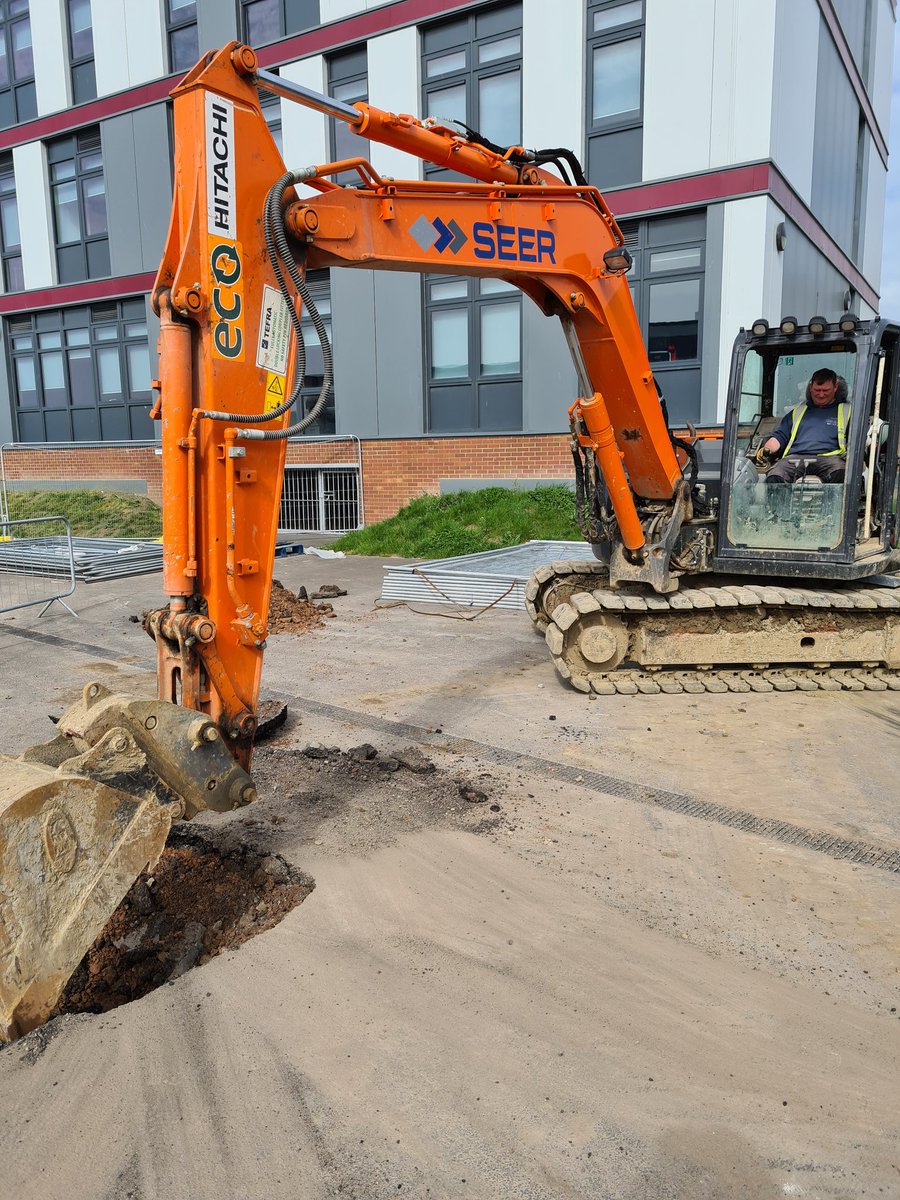 SeerConstructi1's tweet image. First bucket in the ground, Duffryn high school Newport 
#bamconstructuk 
#hitachiconstructionmachinery