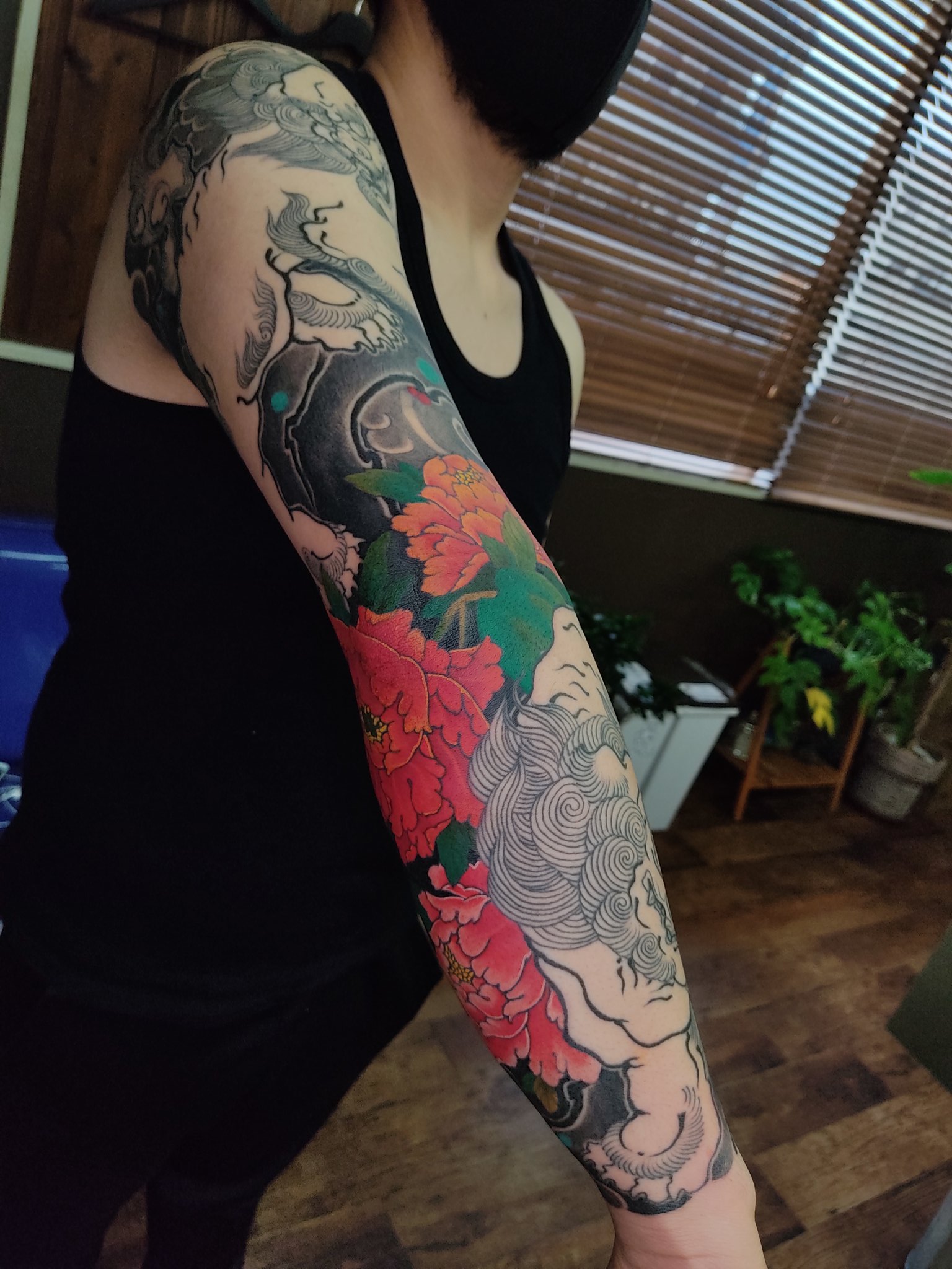 Silk Needle Tattoo Tomo 在twitter 上 唐獅子牡丹sponsered Dy Radiantcolorsink Hustlebutterdeluxe Stigmarotary Silkneedletattoo Tattoo タトゥー Japanesetattoo Irezumi 刺青 新潟 Niigatatattoo 新潟刺青 和彫https T Co Oup4bftoxw Twitter