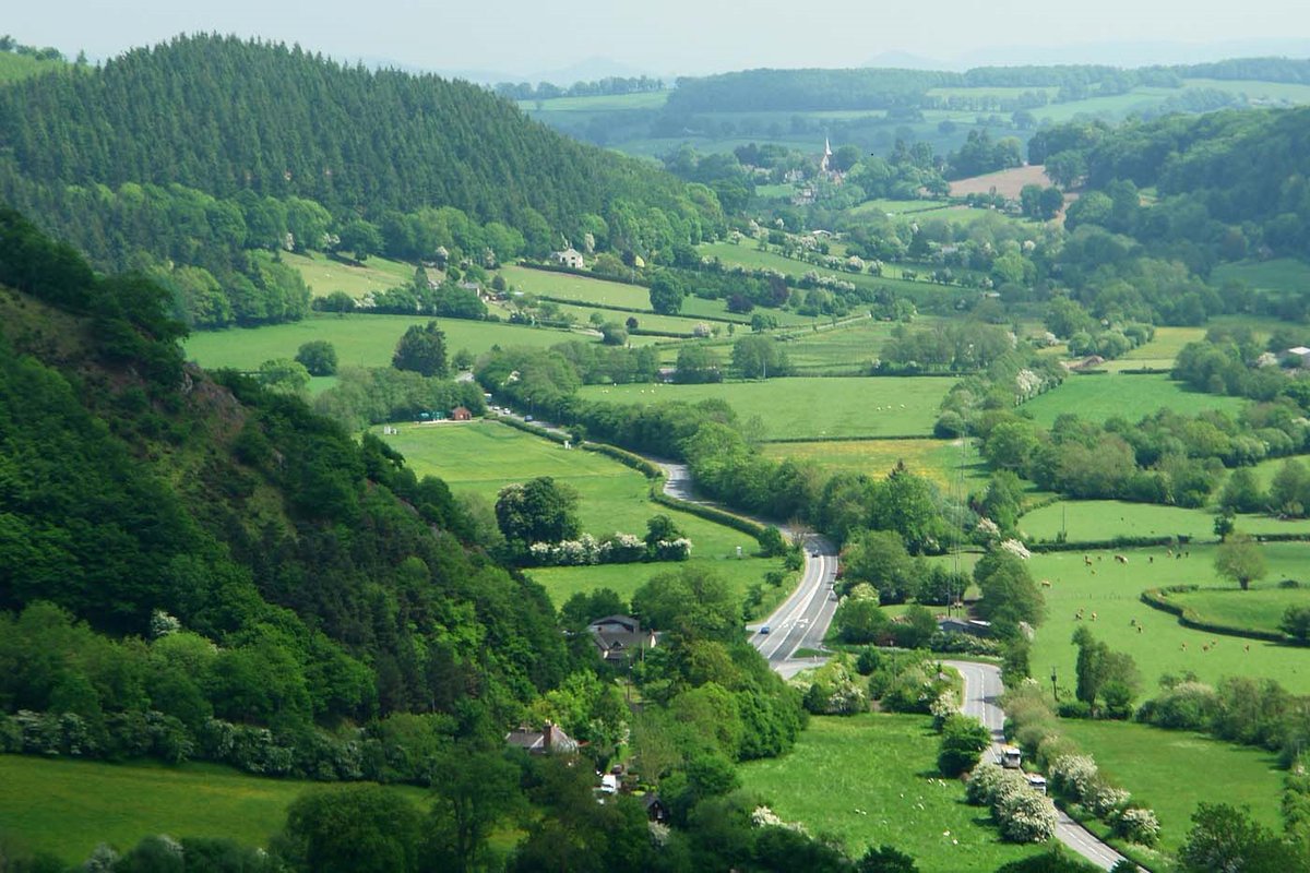 RTPI South East (@rtpisoutheast) on Twitter photo Join our webinar on 24th May-'Meeting the SE housing needs-focus on the greenbelt'.Speakers include <a href="/ArcherPlanning/">Laura Archer</a> <a href="/annabellelohe/">Annabel</a> Andrew Whitaker <a href="/HomeBuildersFed/">Home Builders Federation</a> Sarah Young <a href="/LUCtweeting/">LUC</a> Charles Goode <a href="/unibirmingham/">Uni of Birmingham</a> & <a href="/zacksimons/">Zack Simons</a> <a href="/Landmark_LC/">Landmark Chambers</a>.Book here:rtpi.org.uk/events/2021/ma… Join our webinar on 24th May-'Meeting the SE housing needs-focus on the greenbelt'.Speakers include <a href="/ArcherPlanning/">Laura Archer</a> <a href="/annabellelohe/">Annabel</a> Andrew Whitaker <a href="/HomeBuildersFed/">Home Builders Federation</a> Sarah Young <a href="/LUCtweeting/">LUC</a> Charles Goode <a href="/unibirmingham/">Uni of Birmingham</a> & <a href="/zacksimons/">Zack Simons</a> <a href="/Landmark_LC/">Landmark Chambers</a>.Book here:rtpi.org.uk/events/2021/ma…