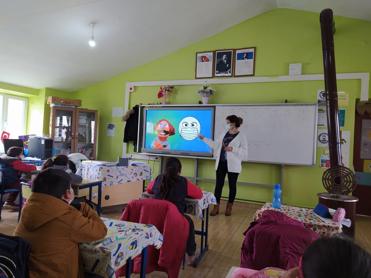 dyerlikayaio's tweet photo. #covid19dedektifleri kapsamında öğretici videolar izledik. @TC_kkalevalilik @kirikkalemem @serkan_akpinar5 @emine_erciyas @symcngz @azizsen0681 @baliseyhkay @ayhanbariscil @baliseyhmem @baliseyhmem @dyerlikayaoo @tcmeb https://t.co/P7I4nIitew
