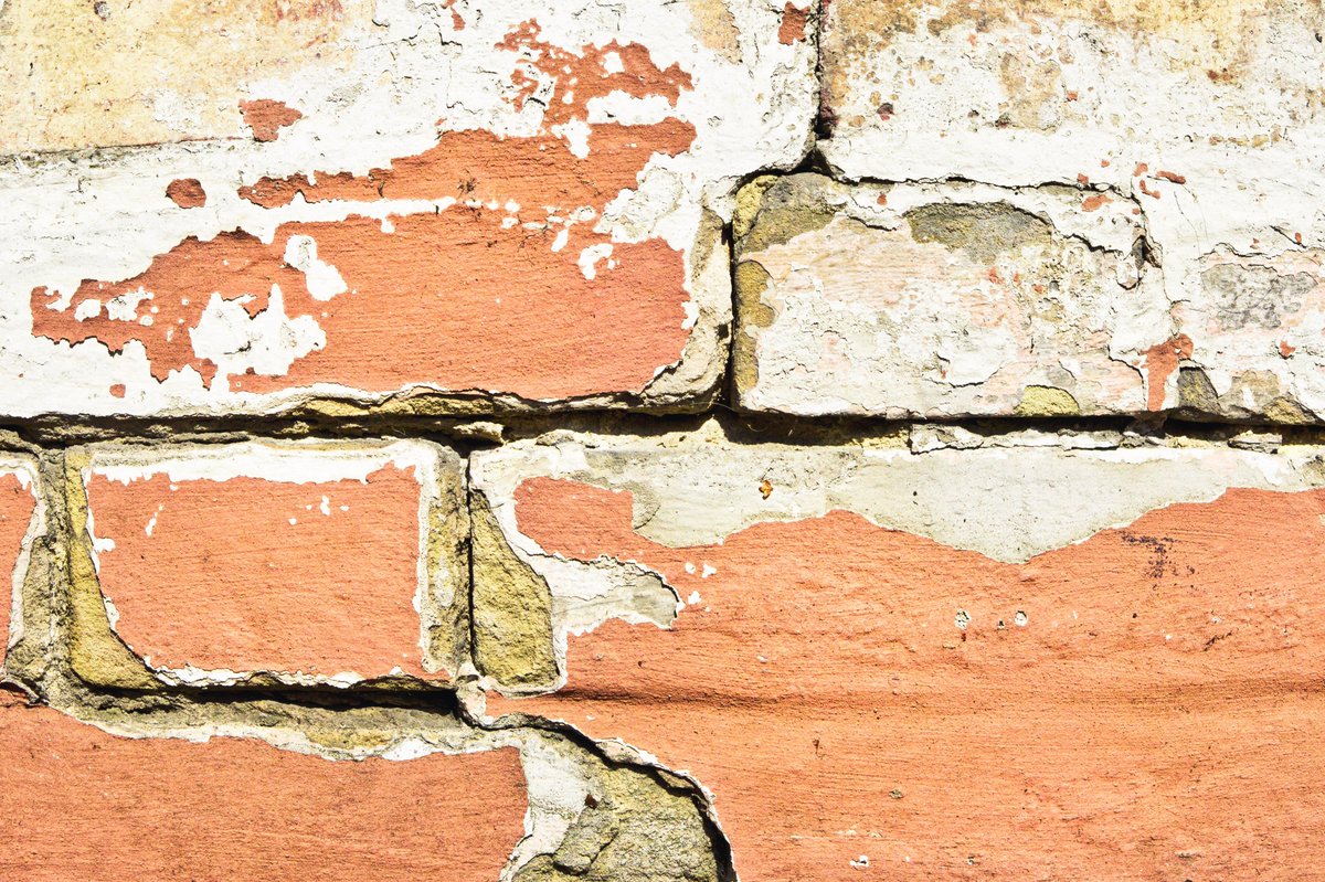 If you find yourself as executor to a property with subsidence or other structural issues then you should find my latest short video helpful. bit.ly/2PMeneJ #probate #subsidence #developmentsite