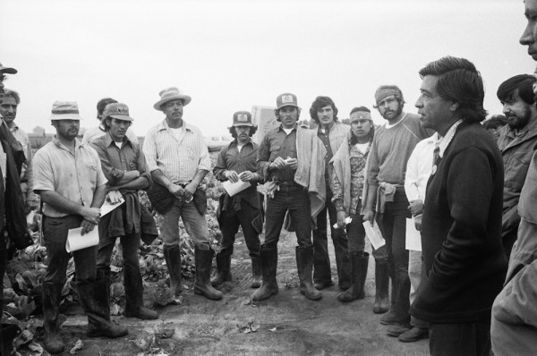 RWTnow's tweet photo. Labor leader and non-violent protester César Chávez was born on this day. Celebrate his mission and contributions. https://t.co/4eahblm9Pc https://t.co/weiaO4M4ye