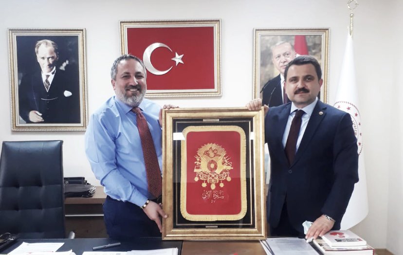 Çanakkale Savaşları Gelibolu Tarihi Alan Başkanı Sayın İsmail Kaşdemir Genel Müdürlüğümüzü ziyaret etti. Kendilerine bu nazik ziyaretleri için teşekkürlerimizi sunarız. <a href="/TarihiAlan/">Çanakkale Tarihi Alan Başkanlığı</a>