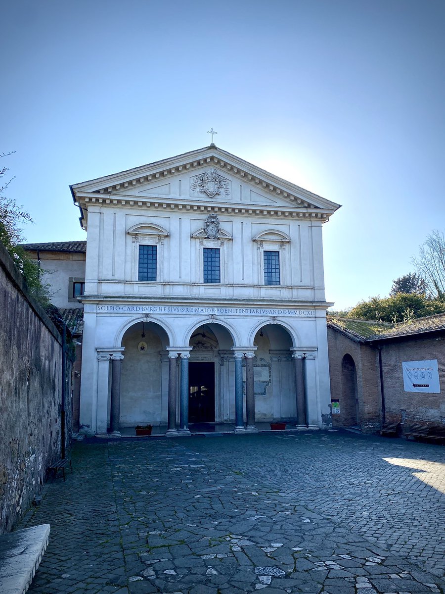 Speaking of great churches, just down the road stands the spectacular San Sebastiano fuori le mura (St. S outside the walls), one of Rome’s premier pilgrimage destinations.Originally built in the 4th century, the current building dates mainly to a 17th century restoration. – bei  Basilica di San Sebastiano fuori le mura