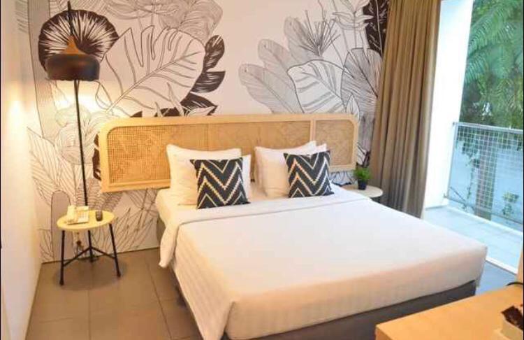 Ini hotel bisa nyewa sepeda buat keliling Bandung terus harga permalemnya 100 ribuan...