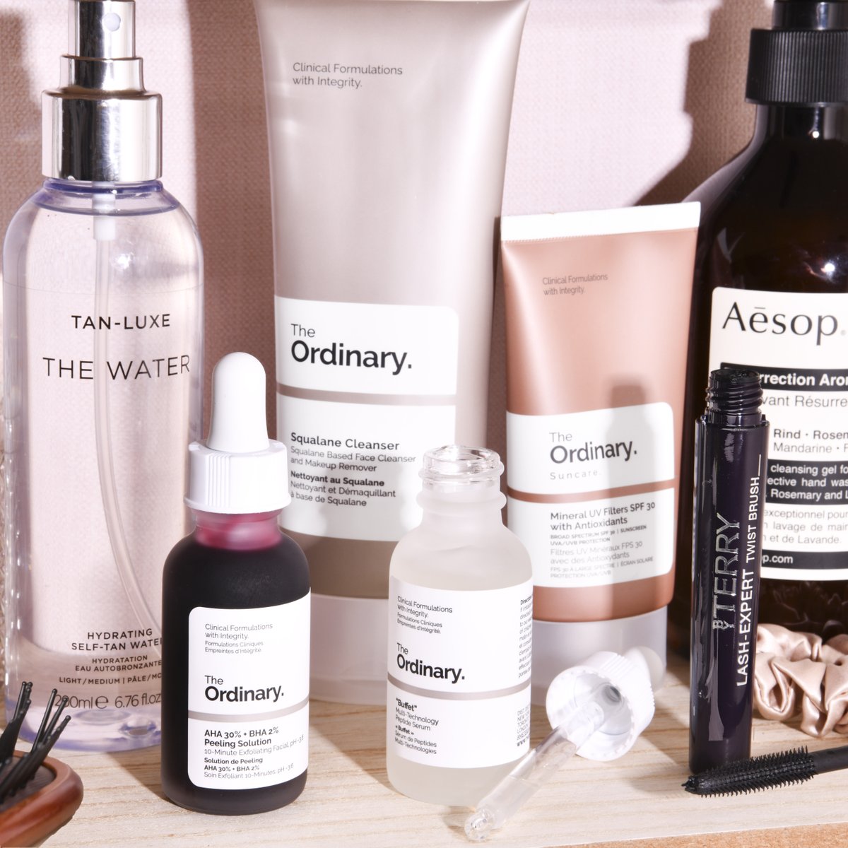 Space_NK's tweet photo. As the co-founder and CEO of one of the world’s biggest beauty brands, @deciem, it would be safe to say that Nicola Kilner knows the latest skincare finds. Find out more on #InsideSpace via the link... https://t.co/hCTGafZkC5 https://t.co/MG2xSryXUo