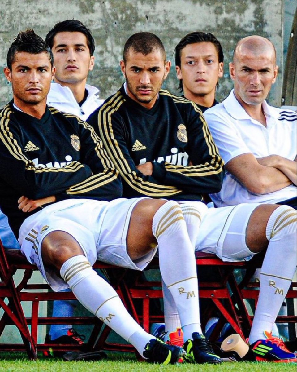 legendesfoot's tweet photo. Même en baston de regard ils étaient forts 👀 https://t.co/TrrvSDJZKx