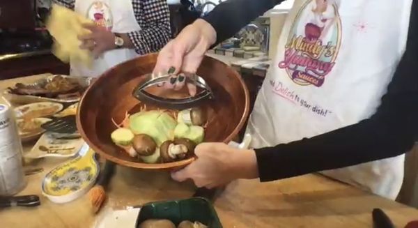 RubenMindy's tweet photo. We are so honored by the great Yelp reviews from last night's cooking show! We had so much fun! Thank you, Yelp, for the wonderful opportunity to showcase our 3 sauces, dressings &amp; some of the ways we recommend using them. 
https://t.co/DKINEptbp8
#ribs #salmon #chicken #salad https://t.co/oOec6MpkYp